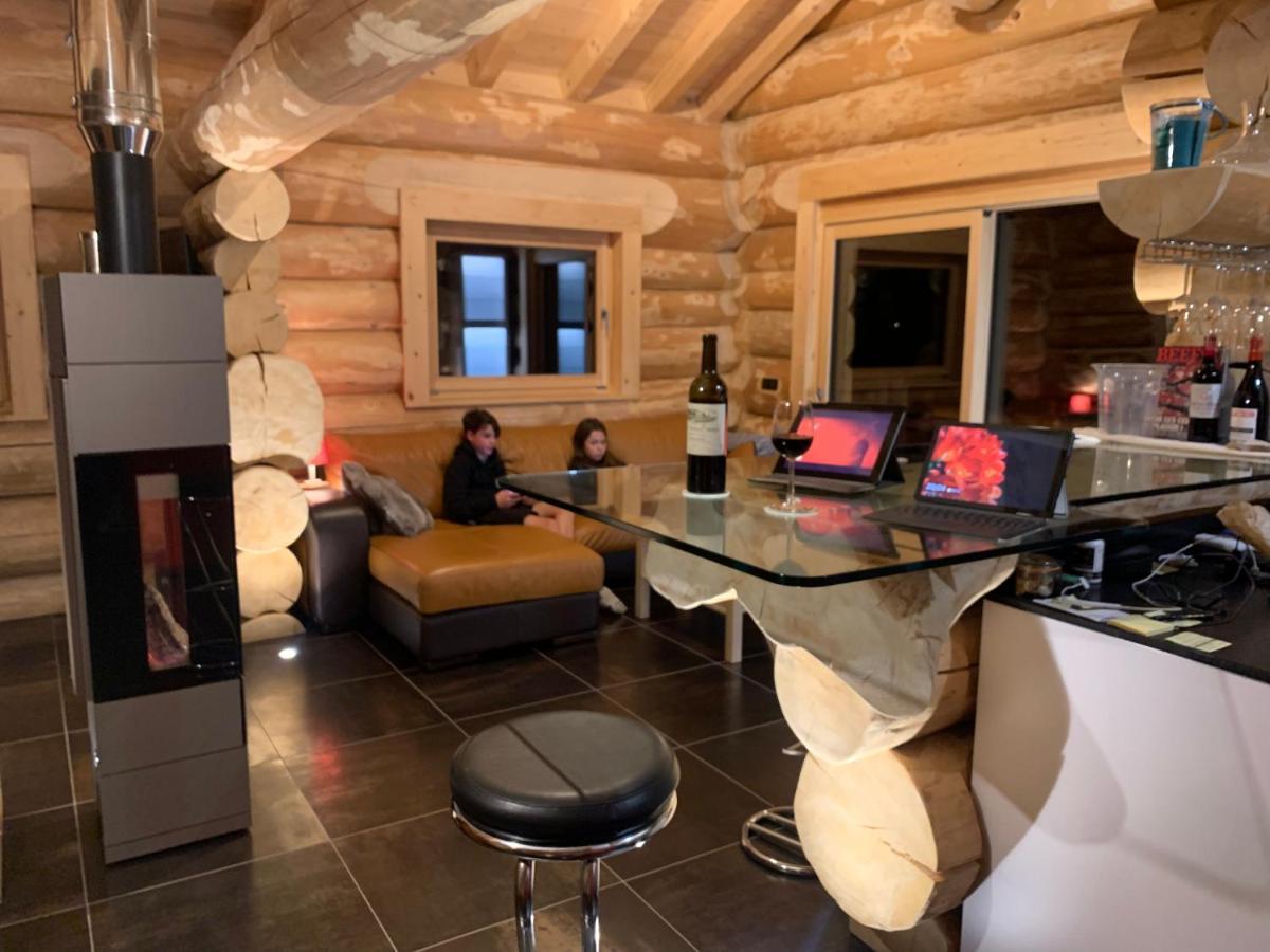 Chalet Anzac Chalet 5 Etoiles En Rondins Tout Neuf Unique Dans Les Aravis Les Villards-sur-Thônes المظهر الخارجي الصورة