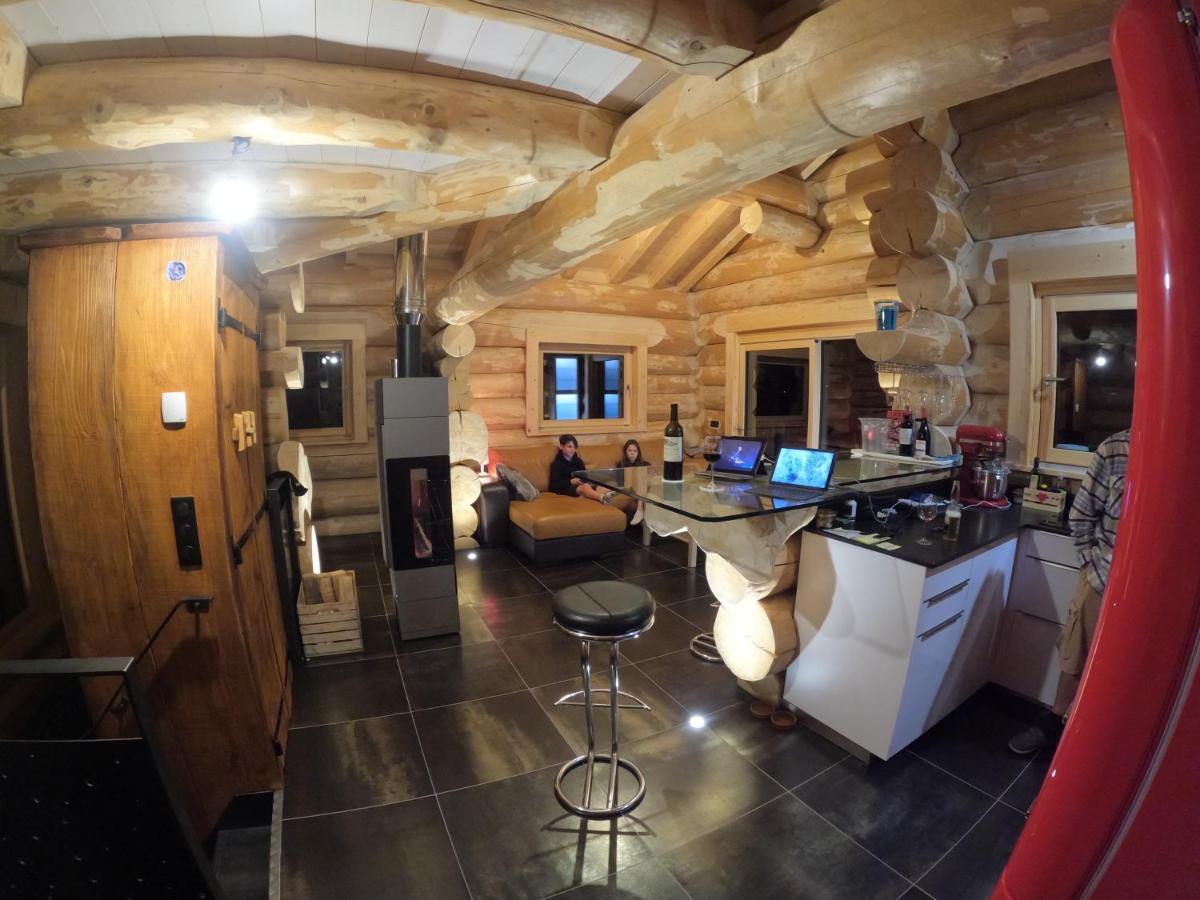 Chalet Anzac Chalet 5 Etoiles En Rondins Tout Neuf Unique Dans Les Aravis Les Villards-sur-Thônes المظهر الخارجي الصورة
