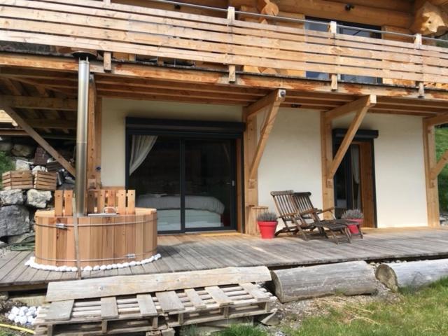 Chalet Anzac Chalet 5 Etoiles En Rondins Tout Neuf Unique Dans Les Aravis Les Villards-sur-Thônes المظهر الخارجي الصورة